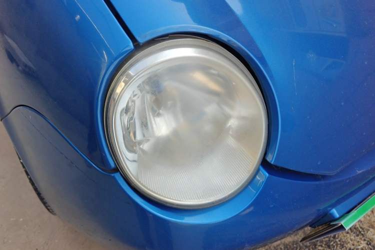Used Chery QQ3 2012 Dream Edition 0.8L Manual – Dream Variant Right Front Headlight