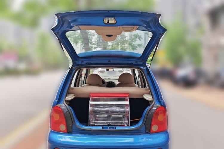 Used Chery QQ3 2012 Stylish Edition 1.0L Manual Start-Up Model Trunk