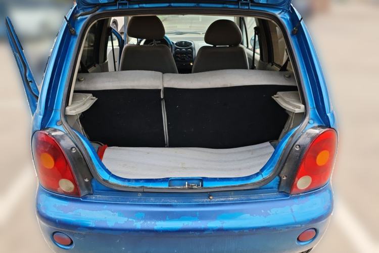 Used Chery QQ3 2012 Fashion Edition 1.0L Manual Champion Version Trunk