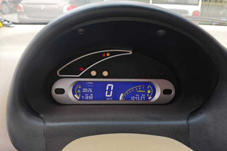 Used Chery QQ3 2012 Stylish Edition 1.0L Manual Start-Up Model Odometer Close Up