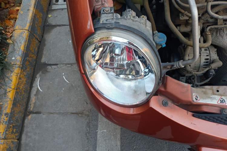 Used Chery QQ3 2012 Stylish Edition 1.0L Manual Start-Up Model Right Front Headlight