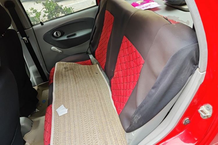 Used Chery QQ3 2012 Fashion Edition 1.0L Manual Champion Version Left Rear Seat
