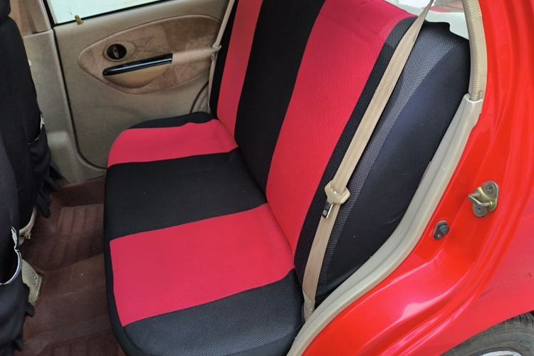 Used Chery QQ3 2012 Sport Edition 1.0L Manual Start-Up Model Left Rear Seat