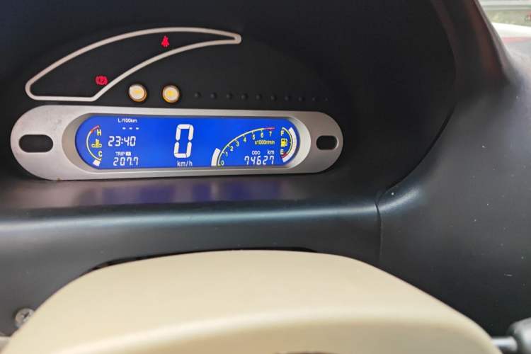 Used Chery QQ3 2012 Fashion Edition 1.0L Manual Champion Version Odometer Close Up