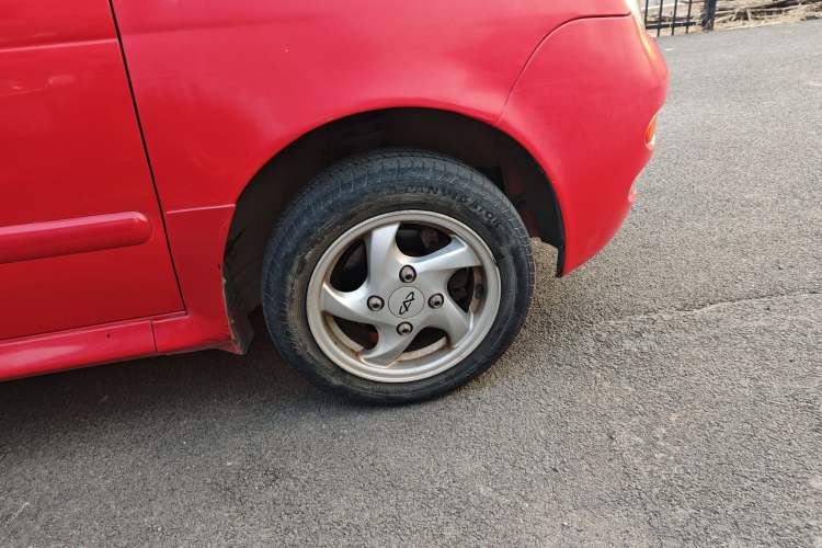 Used Chery QQ3 2012 Fashion Edition 1.0L Manual - Aishang Version Right Front Wheel Hub