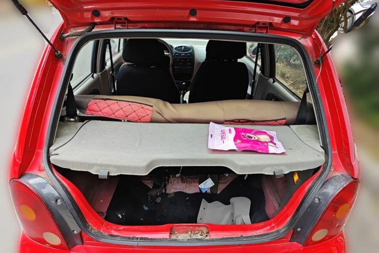 Used Chery QQ3 2012 Fashion Edition 1.0L Manual Champion Version Trunk