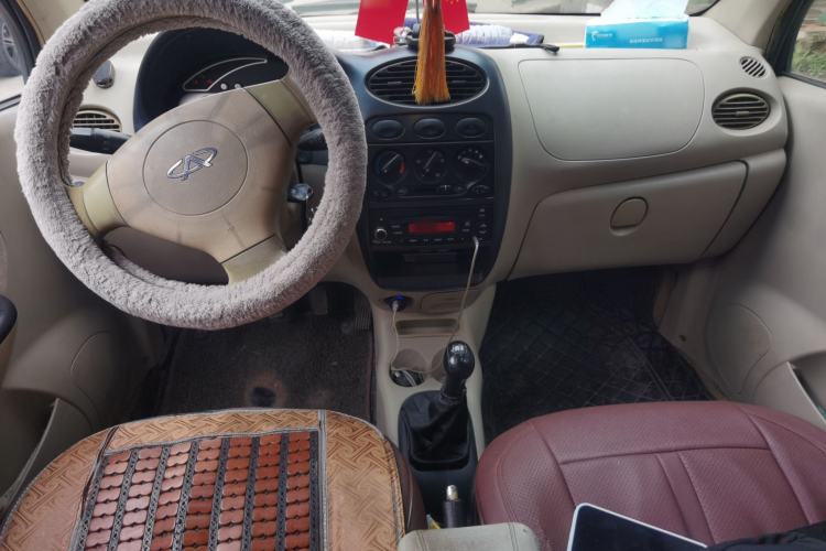 Used Chery QQ3 2012 Stylish Edition 1.0L Manual Start-Up Model Center Console