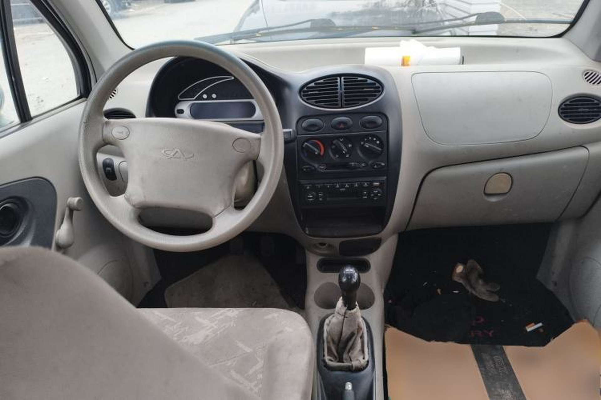 Used Chery QQ3 2012 Fashion Edition 1.0L Manual Champion Version Center Console