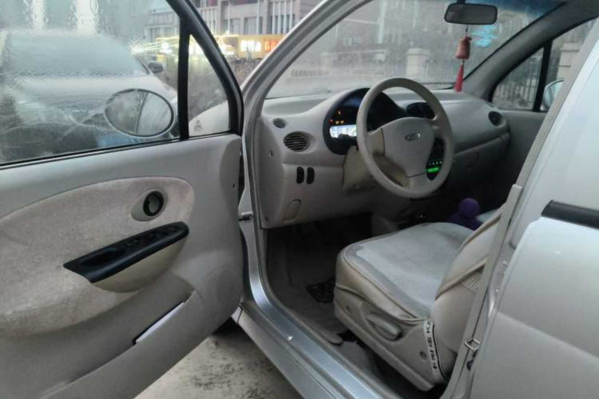 Used Chery QQ3 2012 Stylish Edition 1.0L Manual Start-Up Model Driver Seat