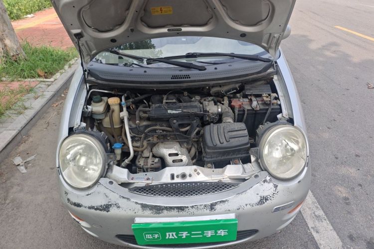 Used Chery QQ3 2012 Fashion Edition 1.0L Manual Champion Version Engine Bay