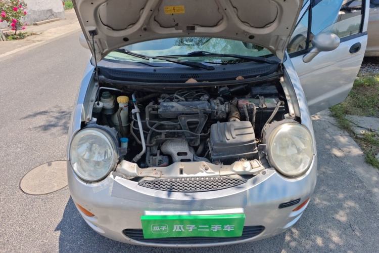 Used Chery QQ3 2012 Fashion Edition 1.0L Manual Champion Version Engine Bay