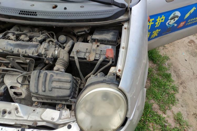 Used Chery QQ3 2012 Fashion Edition 1.0L Manual Champion Version Engine Bay Left