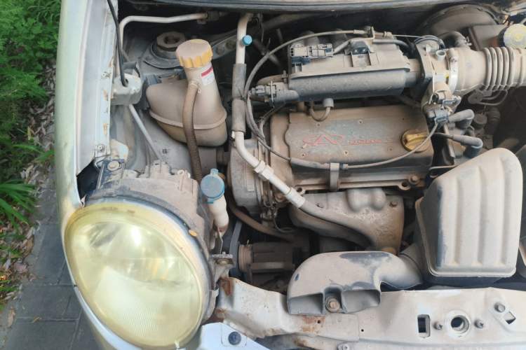 Used Chery QQ3 2012 Dream Edition 0.8L Manual – Dream Variant Engine Bay Right