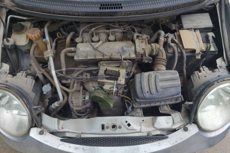 Used Chery QQ3 2012 Stylish Edition 1.0L Manual Start-Up Model Engine Bay