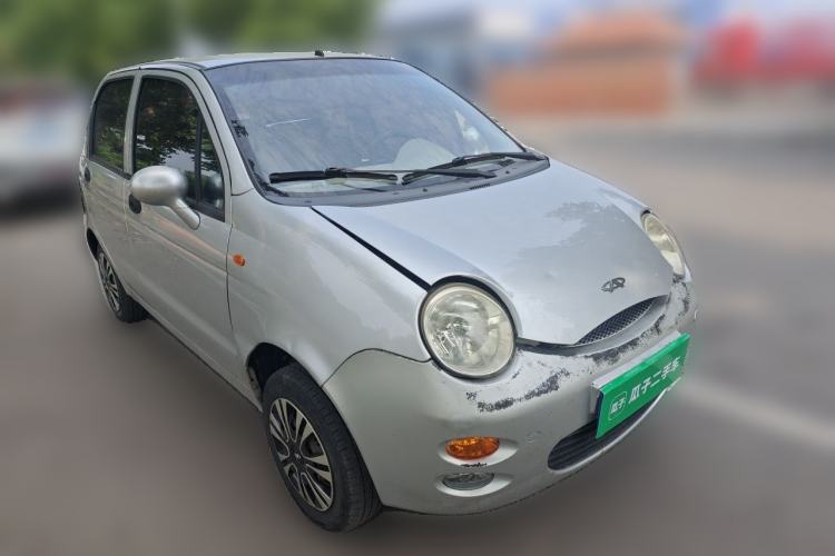 Used Chery QQ3 2012 Fashion Edition 1.0L Manual Champion Version Front Right 45 Deg