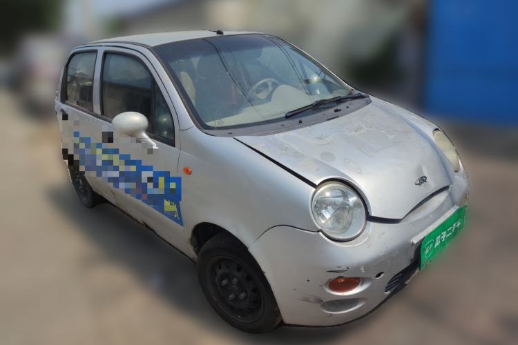 Used Chery QQ3 2012 Fashion Edition 1.0L Manual Champion Version Front Right 45 Deg