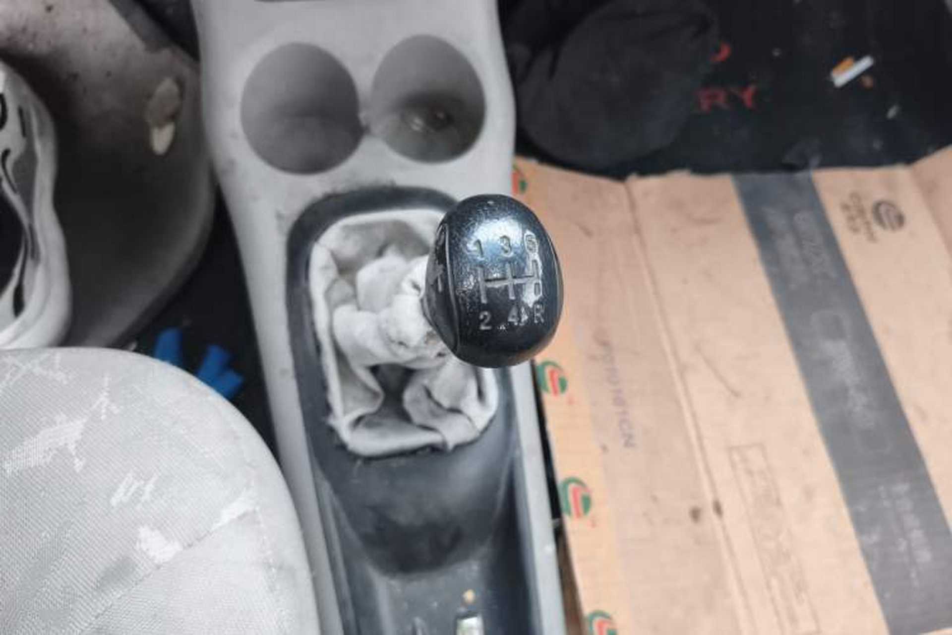 Used Chery QQ3 2012 Fashion Edition 1.0L Manual Champion Version Gear Lever