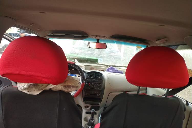 Used Chery QQ3 2012 Fashion Edition 1.0L Manual Champion Version Headliner