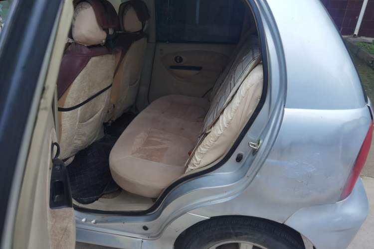 Used Chery QQ3 2012 Stylish Edition 1.0L Manual Start-Up Model Left Rear Seat