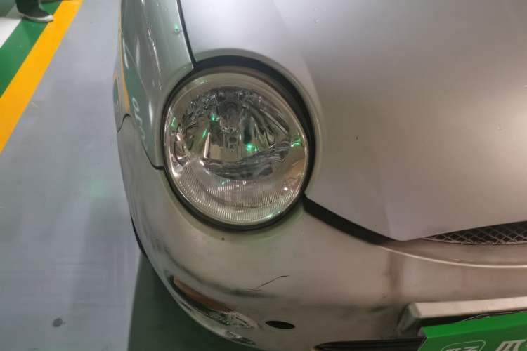 Used Chery QQ3 2012 Fashion Edition 1.0L Manual Champion Version Right Front Headlight