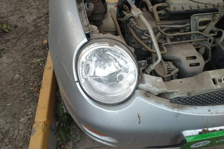 Used Chery QQ3 2012 Fashion Edition 1.0L Manual Champion Version Right Front Headlight