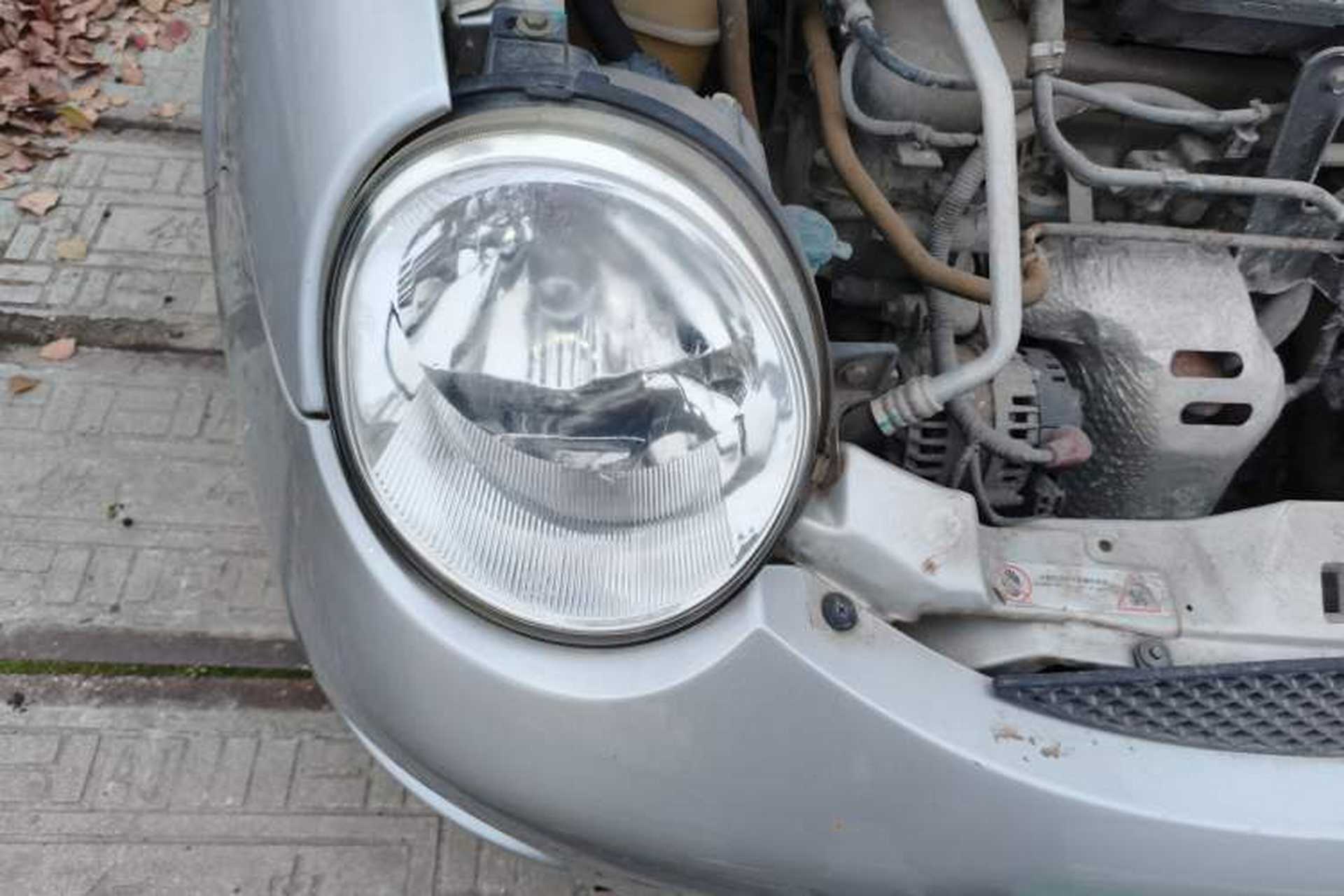Used Chery QQ3 2012 Fashion Edition 1.0L Manual Champion Version Right Front Headlight