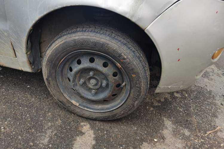 Used Chery QQ3 2012 Fashion Edition 1.0L Manual Champion Version Right Front Wheel Hub