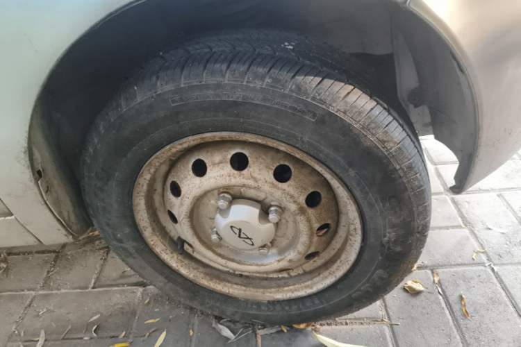 Used Chery QQ3 2012 Dream Edition 0.8L Manual – Dream Variant Right Front Wheel Hub