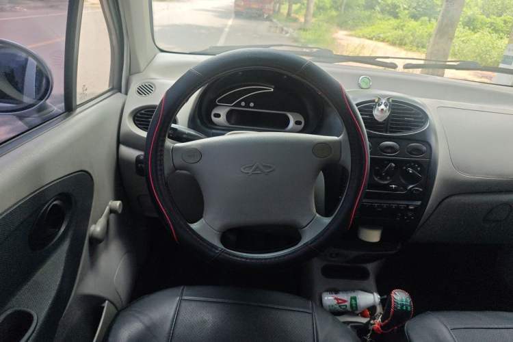 Used Chery QQ3 2012 Fashion Edition 1.0L Manual Champion Version Steering Wheel