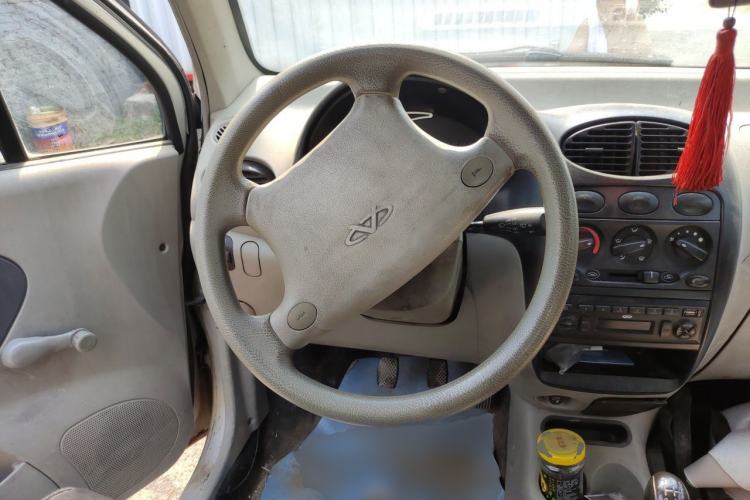 Used Chery QQ3 2012 Fashion Edition 1.0L Manual Champion Version Steering Wheel