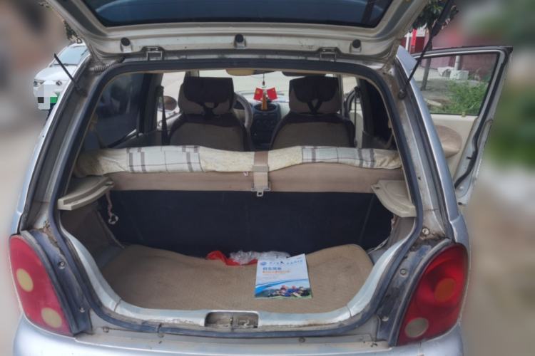 Used Chery QQ3 2012 Stylish Edition 1.0L Manual Start-Up Model Trunk