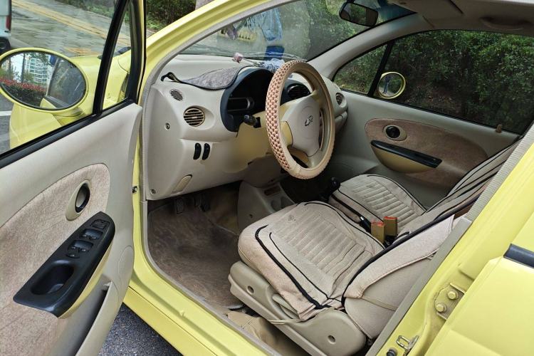Used Chery QQ3 2012 Stylish Edition 1.0L Manual Start-Up Model Driver Seat
