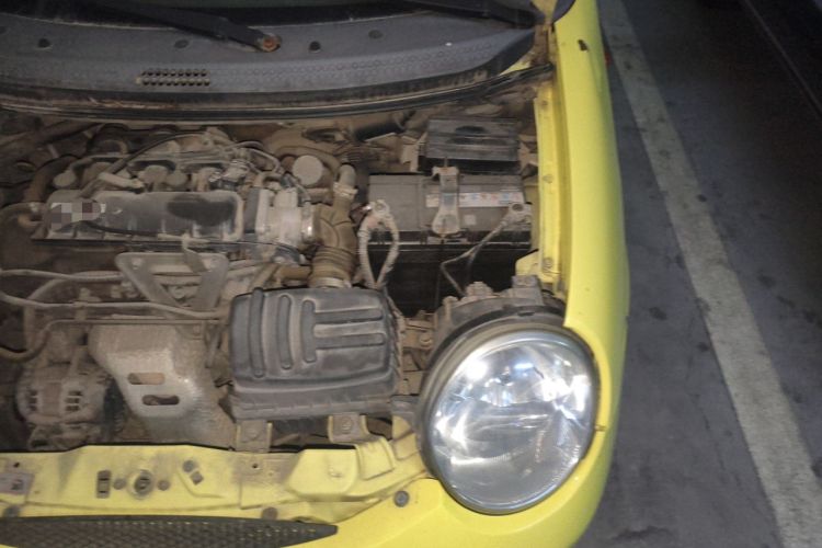 Used Chery QQ3 2012 Dream Edition 0.8L Manual – Dream Variant Engine Bay Left