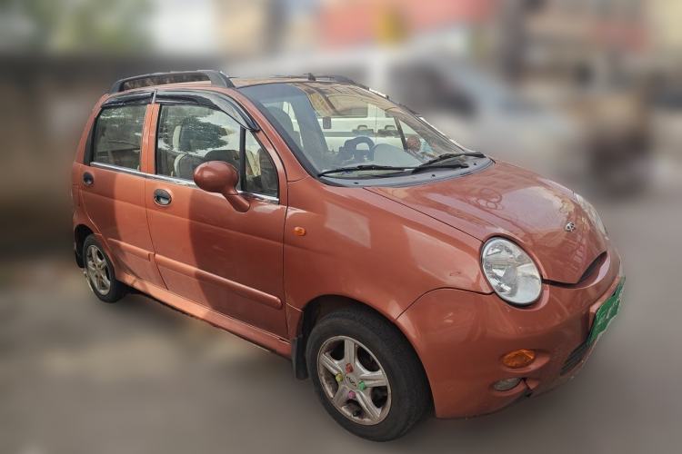 Used Chery QQ3 2012 Stylish Edition 1.0L Manual Start-Up Model Front Right 45 Deg