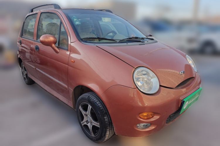 Used Chery QQ3 2012 Stylish Edition 1.0L Manual Start-Up Model Front Right 45 Deg