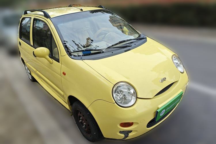 Used Chery QQ3 2012 Stylish Edition 1.0L Manual Start-Up Model Front Right 45 Deg
