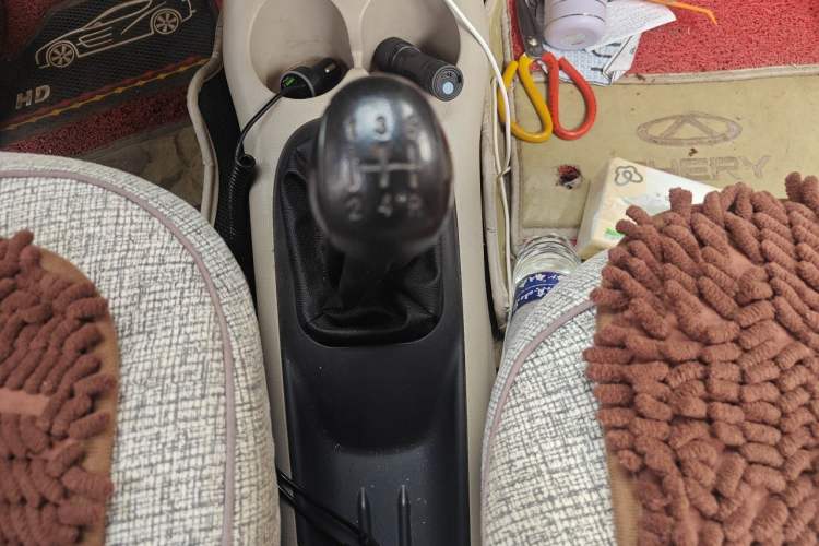 Used Chery QQ3 2012 Stylish Edition 1.0L Manual Start-Up Model Gear Lever