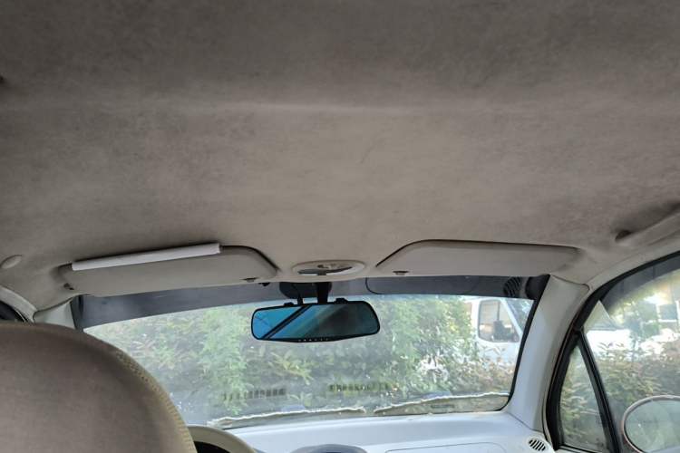 Used Chery QQ3 2012 Stylish Edition 1.0L Manual Start-Up Model Headliner