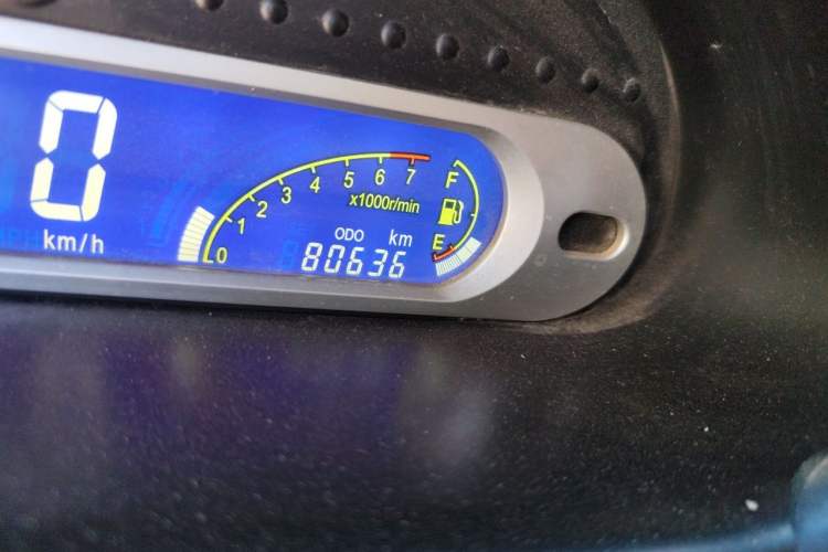 Used Chery QQ3 2012 Stylish Edition 1.0L Manual Start-Up Model Odometer Close Up
