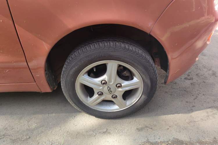 Used Chery QQ3 2012 Fashion Edition 1.0L Manual Champion Version Right Front Wheel Hub