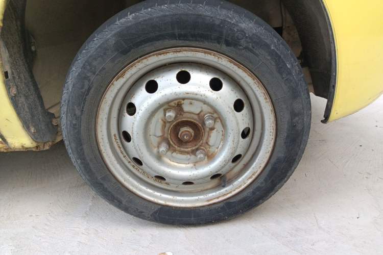 Used Chery QQ3 2012 0.8L Manual Summer Limited Edition Right Front Wheel Hub