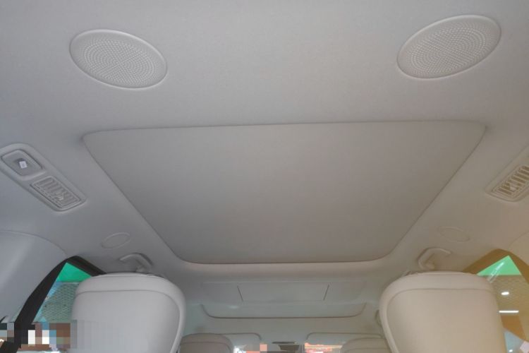 Used Chery T11 2026 Model 220 All-Wheel Drive Dual IMAX Theater Edition Headliner