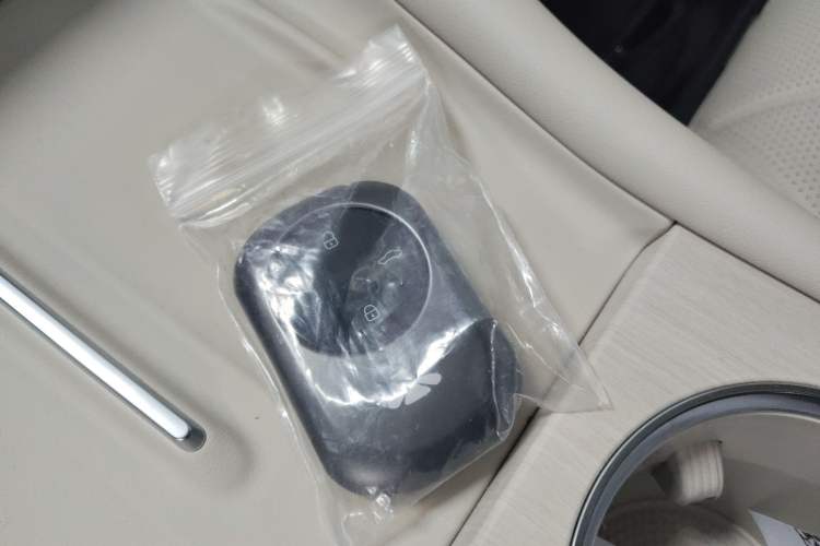 Used Chery T11 2026 Model 220 All-Wheel Drive Family Fun Edition Interior 1