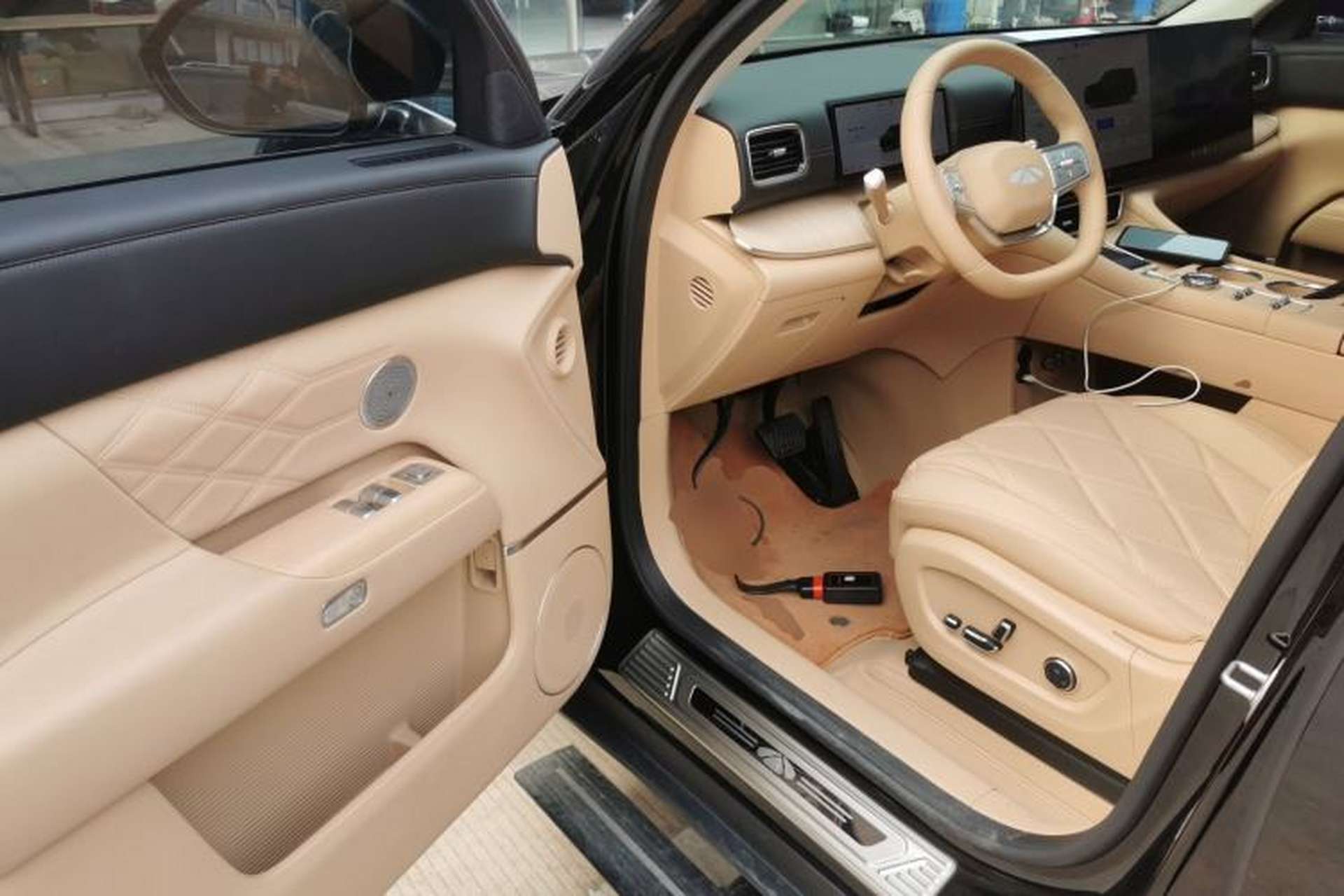 Used Chery T11 2026 Model 220 All-Wheel Drive Family Fun Edition Interior 3