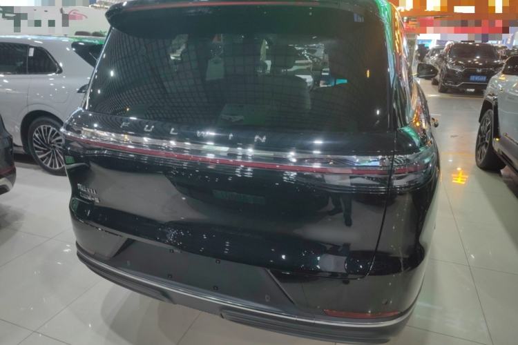 Used Chery T11 2026 Model 220 All-Wheel Drive Dual IMAX Theater Edition Rear