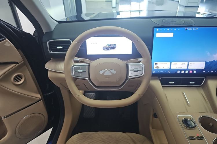 Used Chery T11 2026 Model 220 All-Wheel Drive Dual IMAX Theater Edition Steering Wheel