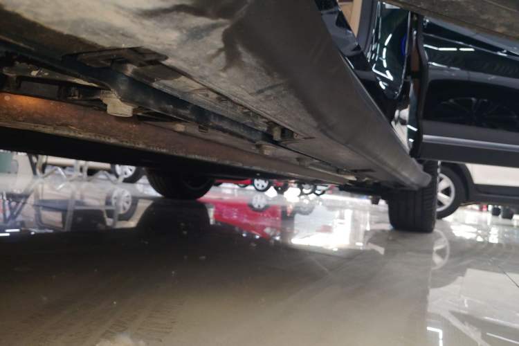 Used Chery T11 2026 Model 220 All-Wheel Drive Family Fun Edition Left Side Sill