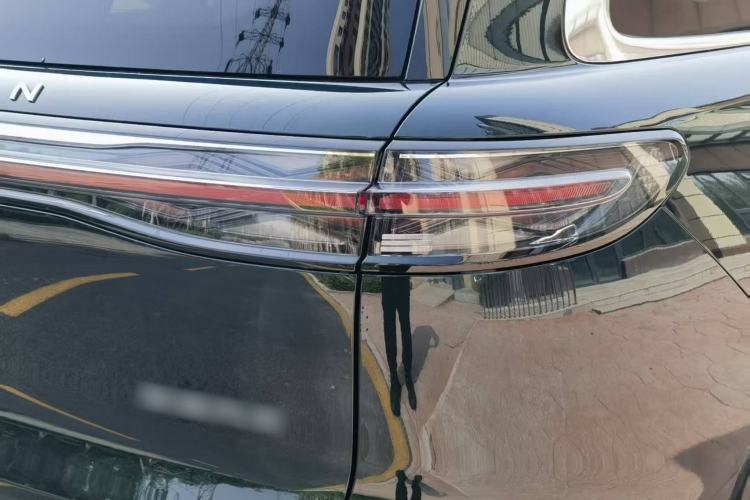 Used Chery T11 2026 Model 220 All-Wheel Drive Family Fun Edition Right Rear Taillight
