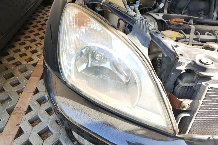 Used Chery Tiggo 2009 Classic Edition 1.6L Manual Comfort Model Right Front Headlight