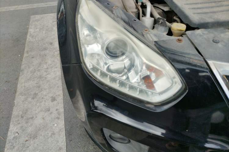 Used Chery Tiggo 2010 Elite Edition 1.6L Manual Comfort Model Right Front Headlight